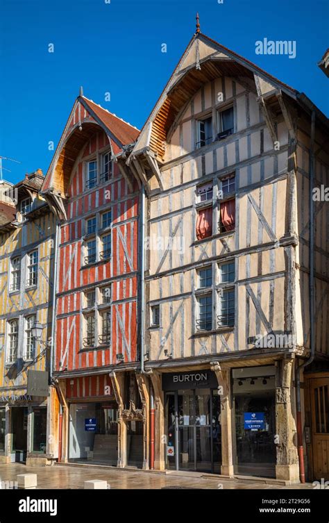 aube shops in troyes.